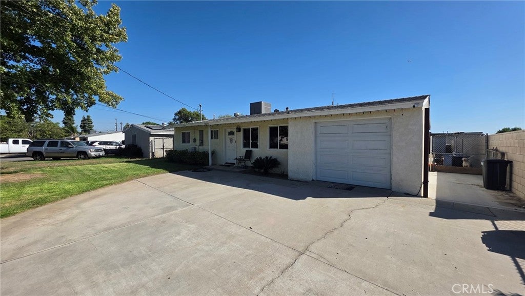 18631 Hawthorne