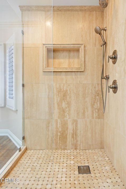 Tiny photo for 4252 Harbour Island Lane, Oxnard, CA 93035 (MLS # V1-32896)