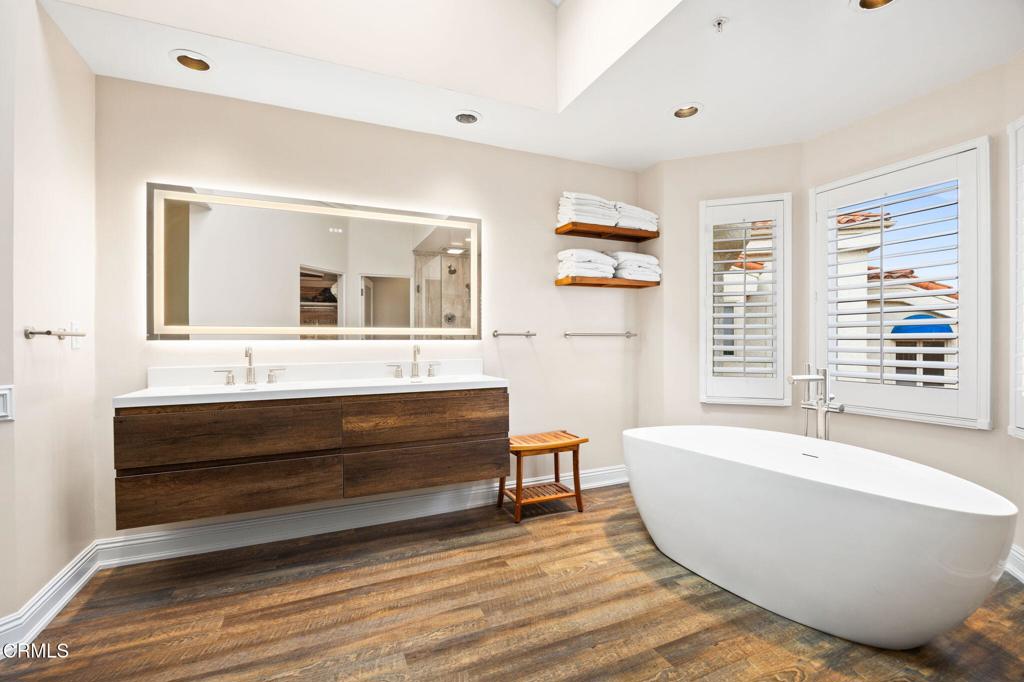 Harbour Island 1 - 413201 - Residential