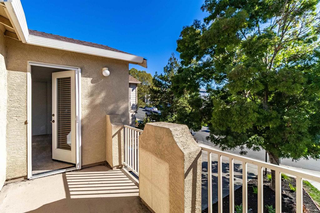 VINE HILL - Residential