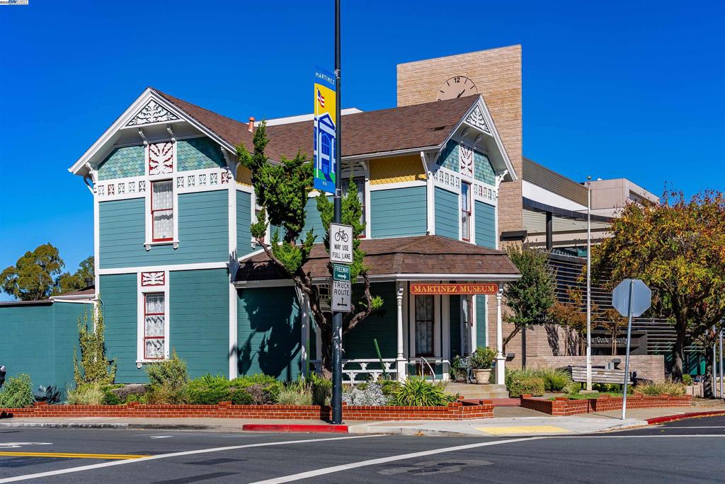 VINE HILL - Residential