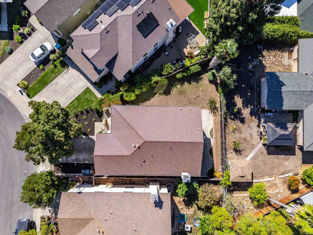 VINE HILL - Residential