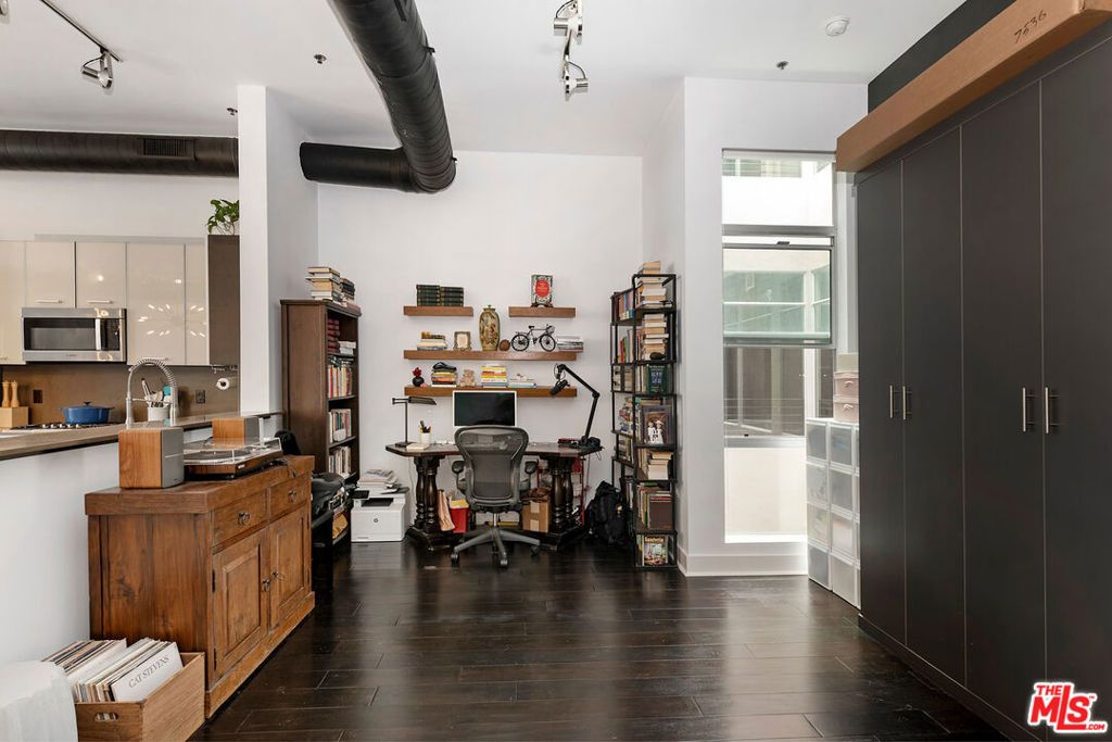 Photo of 13320 Beach Avenue #306, Marina Del Rey, CA 90292 (MLS # 25608799)