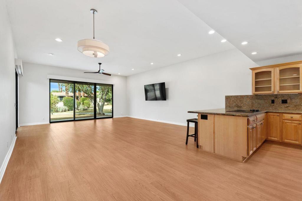 Indian Wells C.C. - Residential