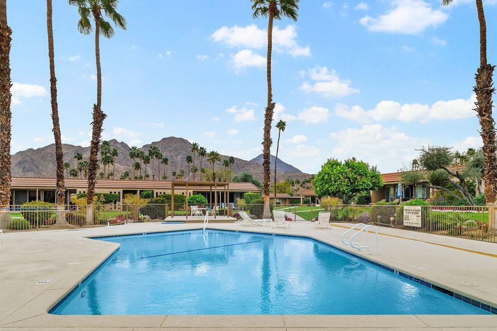 Indian Wells C.C. - Residential