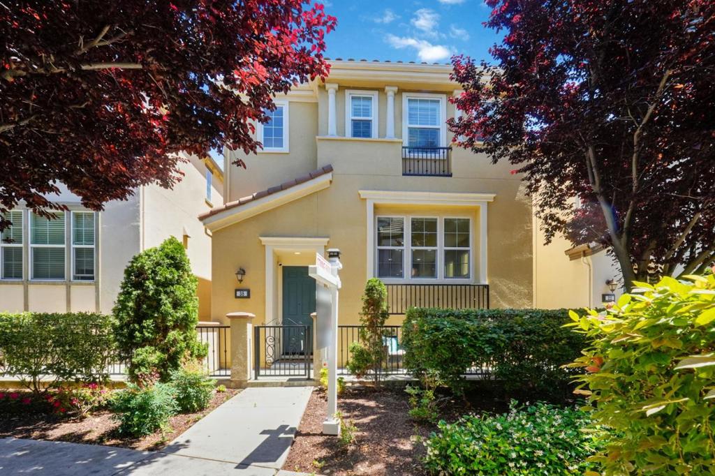38 Cook Place
