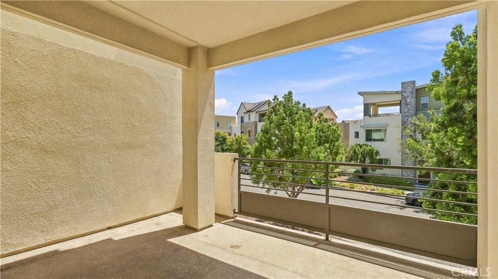 111 Episode, Irvine CA 92618 - Photo 18