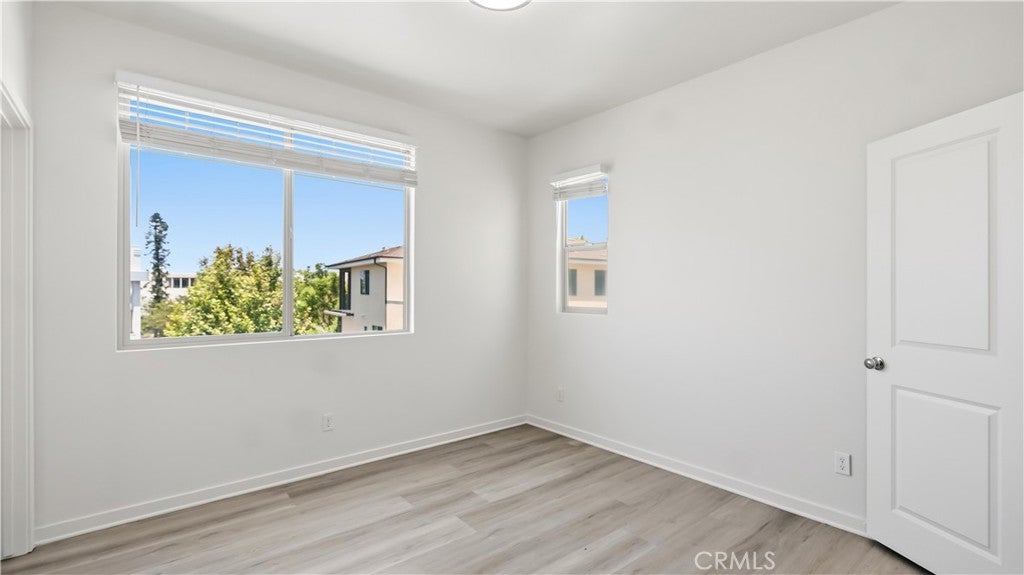 111 Episode, Irvine CA 92618 - Photo 34