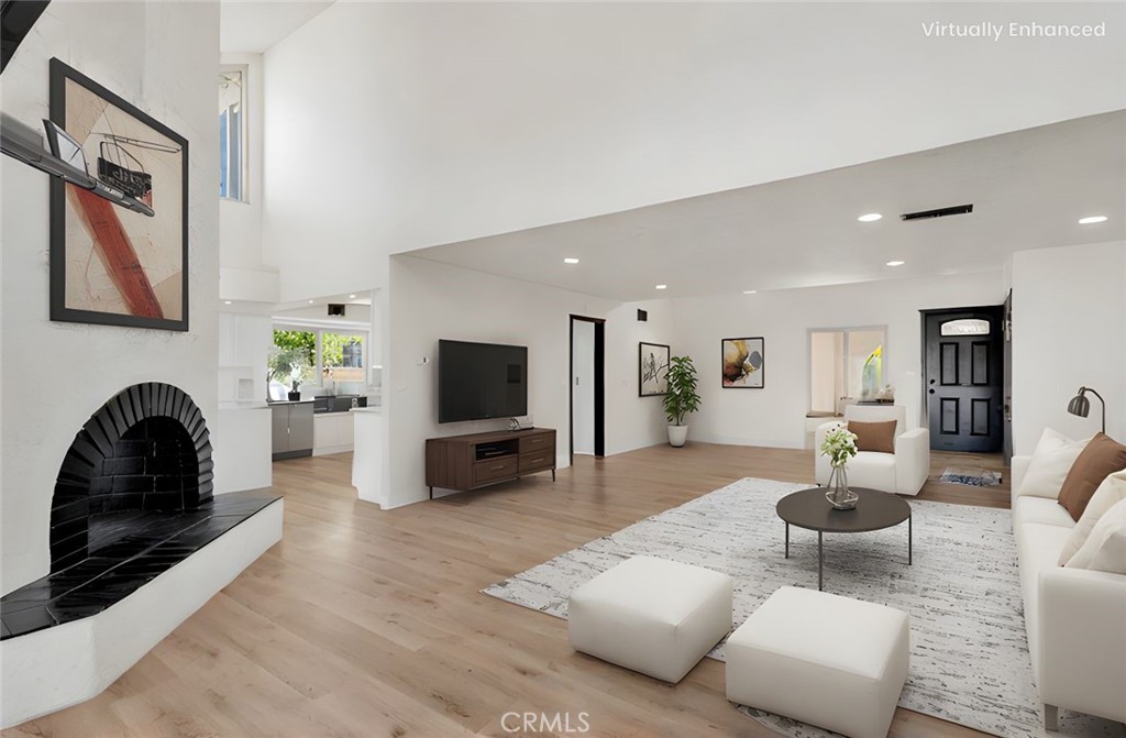 13835 Spring Valley