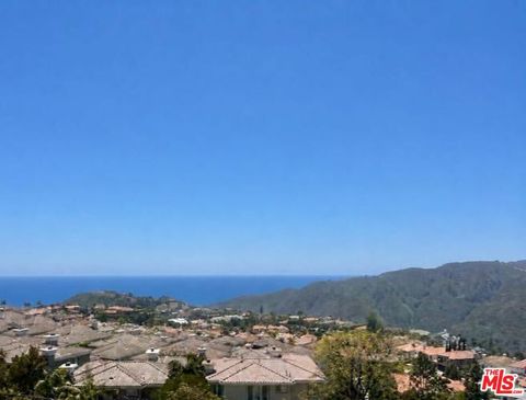 Photo of 1626 Chastain Pkwy, Pacific Palisades, CA 90272 (MLS # 26828231)