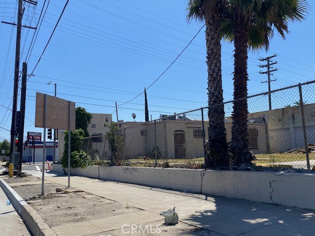 104 S Mount Vernon Avenue