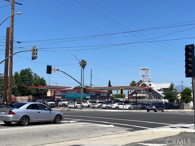 104 S Mount Vernon Avenue