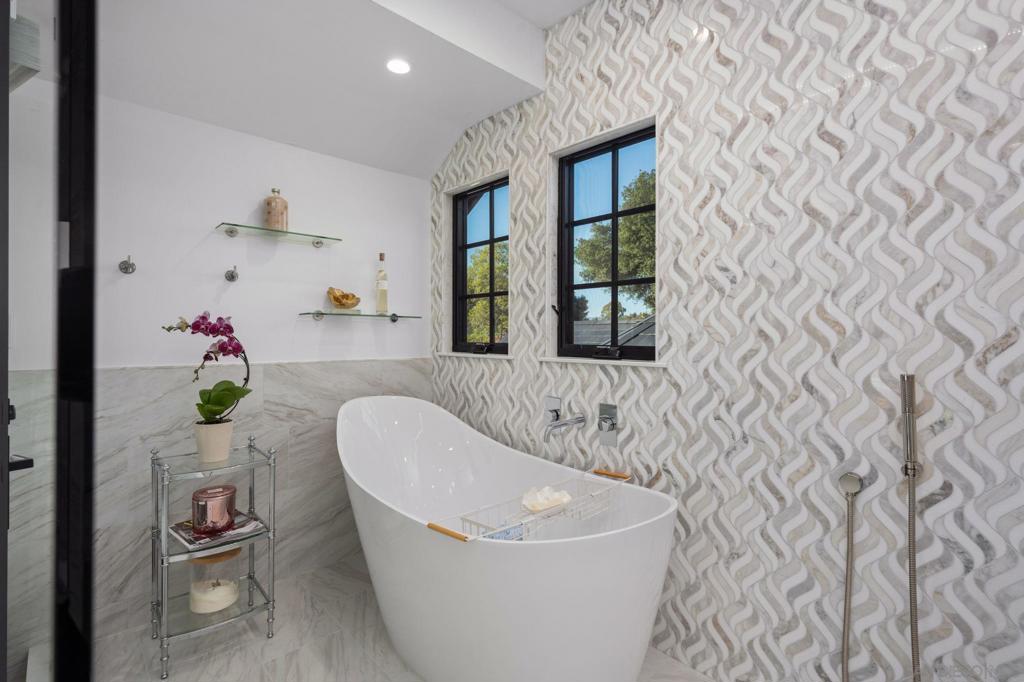 Rancho Santa Fe - Residential