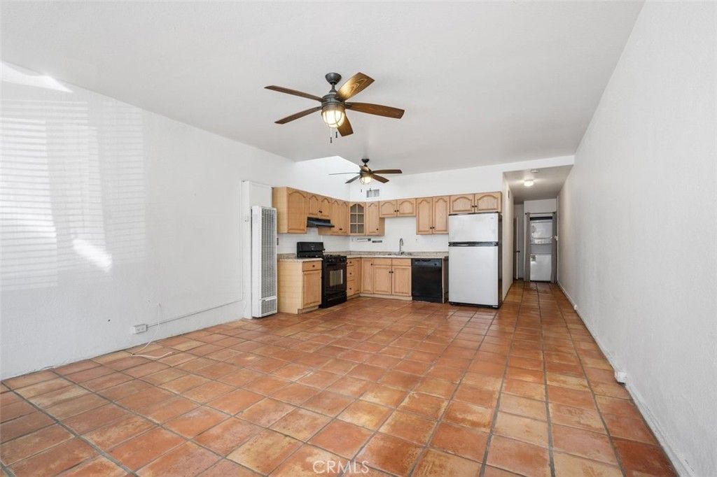 Photo of 2006 Court Street, Newport Beach, CA 92663 (MLS # OC25246738)