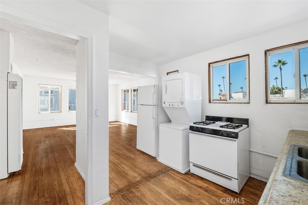 Balboa Peninsula (Residential) (BALP) - Residential Income