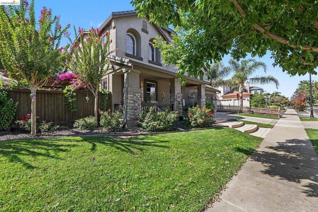 1587 Dawnview Dr