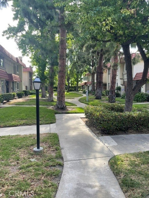 12942 Newhope