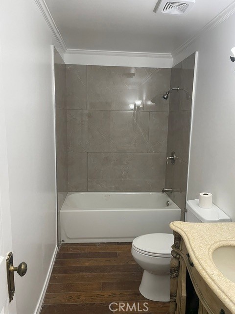 12942 Newhope