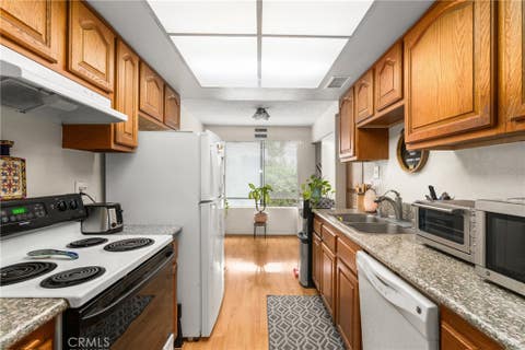 Tiny photo for 682 Bridgeport Circle #29, Fullerton, CA 92833 (MLS # PW26157909)