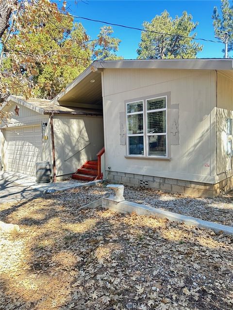 Photo of 775 Riverside Avenue, Sugarloaf, CA 92386 (MLS # IG26050993)