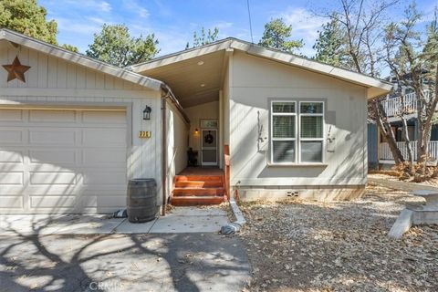 Photo of 775 Riverside Avenue, Sugarloaf, CA 92386 (MLS # IG26050993)