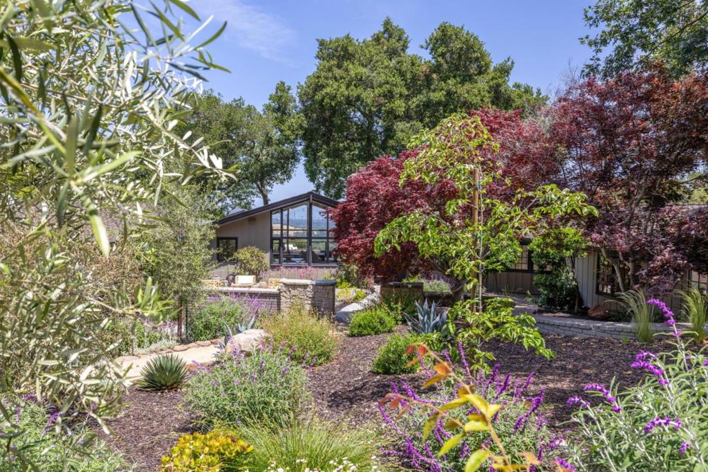 138 Bolivar Lane