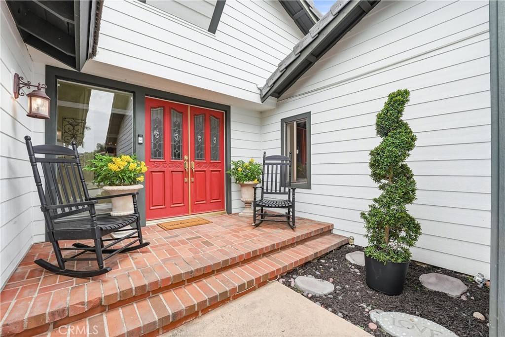858 S BLUEBIRD CIRCLE
