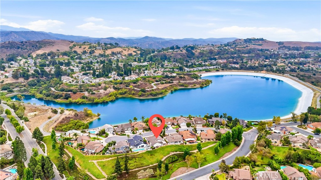 858 S BLUEBIRD CIRCLE