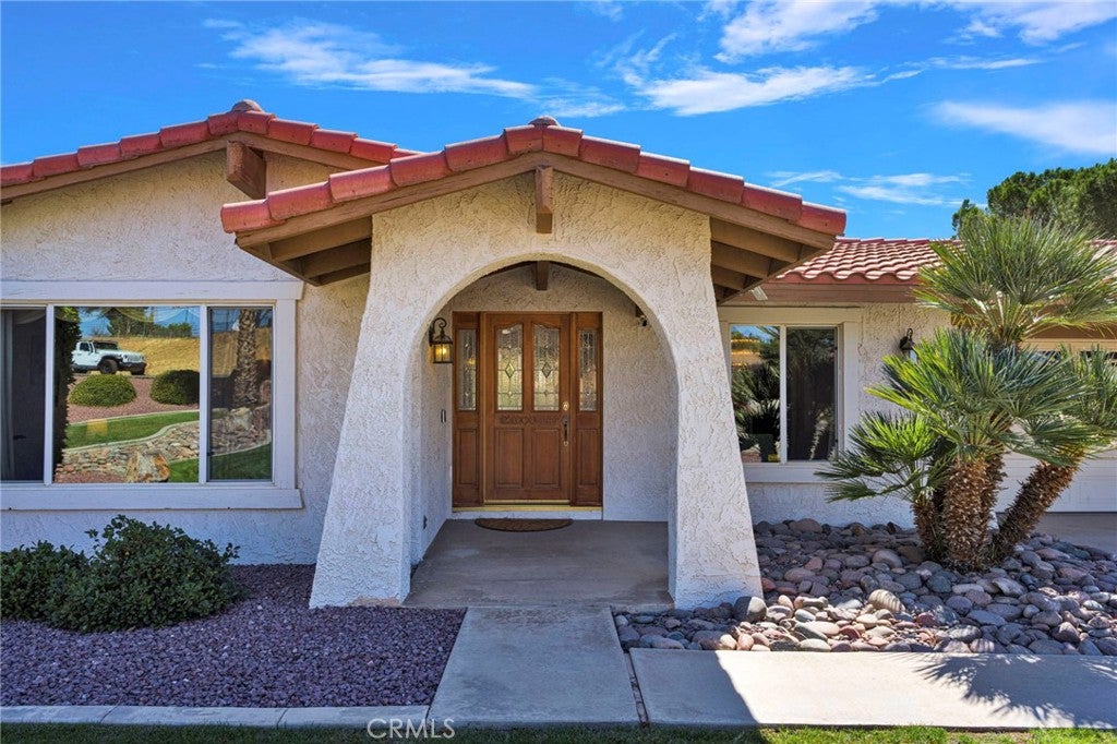 15033 Riverside Way