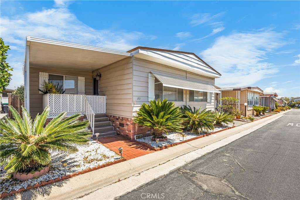 1065 Lomita Boulevard 83