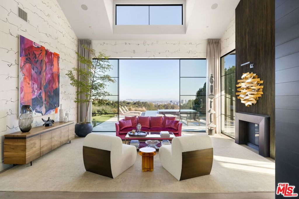 890 Linda Flora Drive