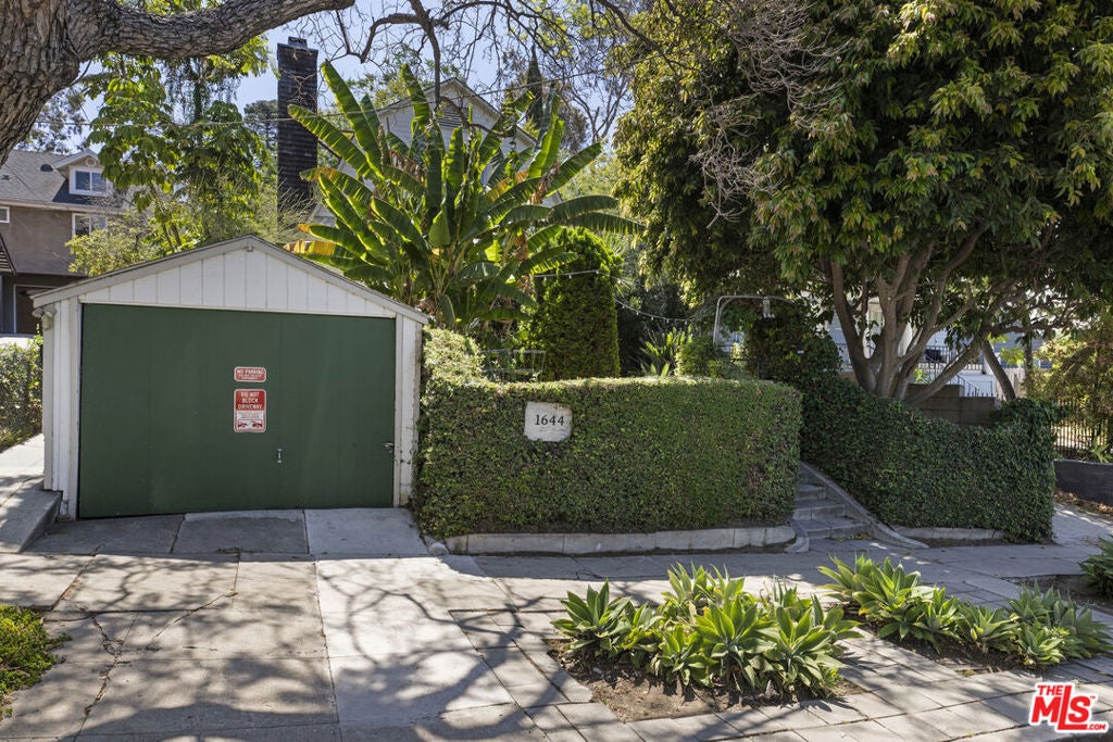 1644 Maltman Avenue