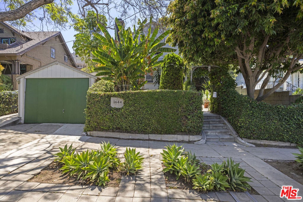 1644 Maltman Avenue