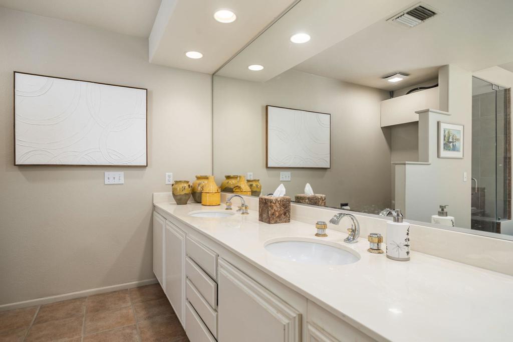 Desert Horizons C.C. - Residential