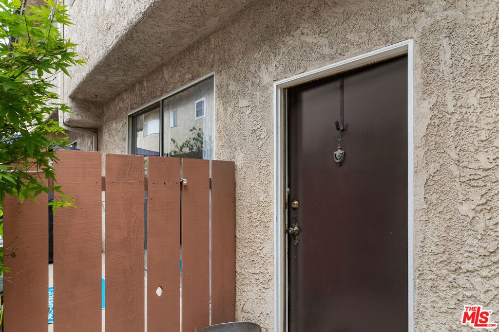 Photo of 1828 Barry Avenue #4, Los Angeles, CA 90025 (MLS # 26835985)