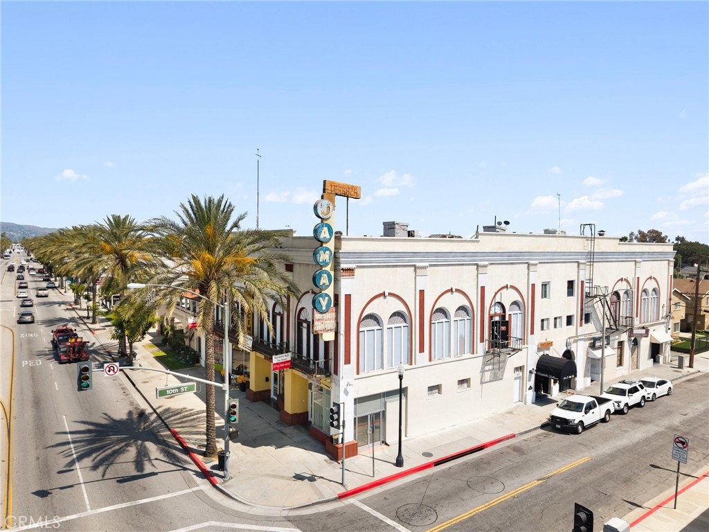 917 W Whittier Boulevard