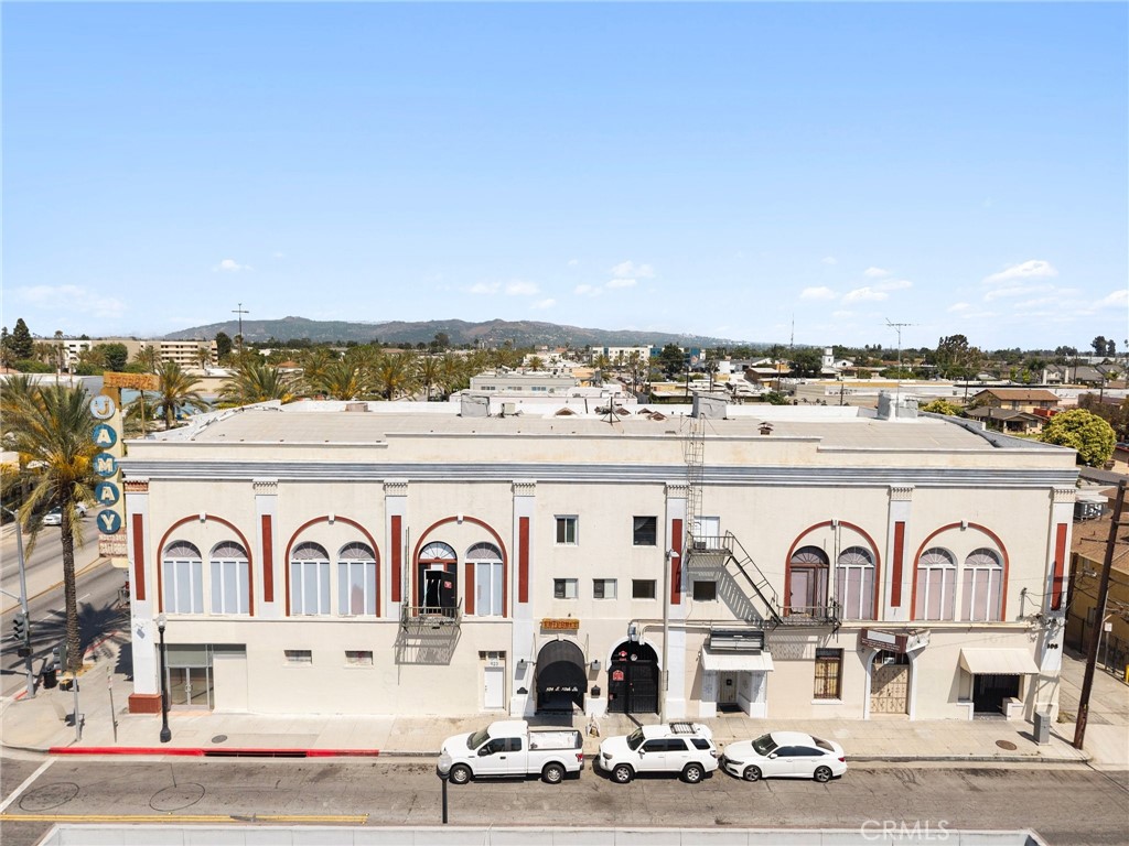 917 W Whittier Boulevard