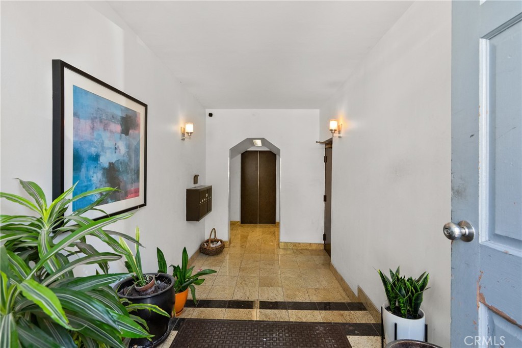 1742 S Bentley Avenue 201