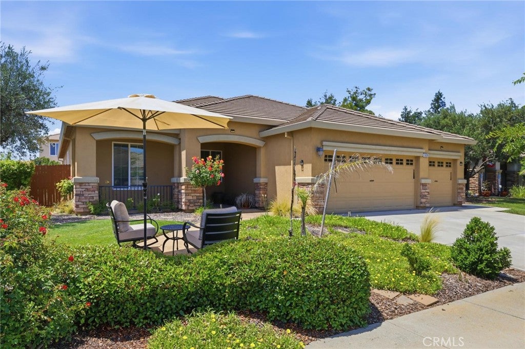 5526 Turnberry