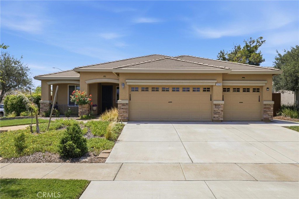 5526 Turnberry