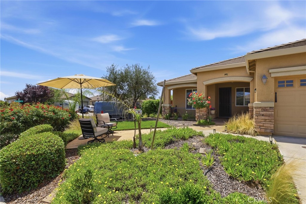 5526 Turnberry