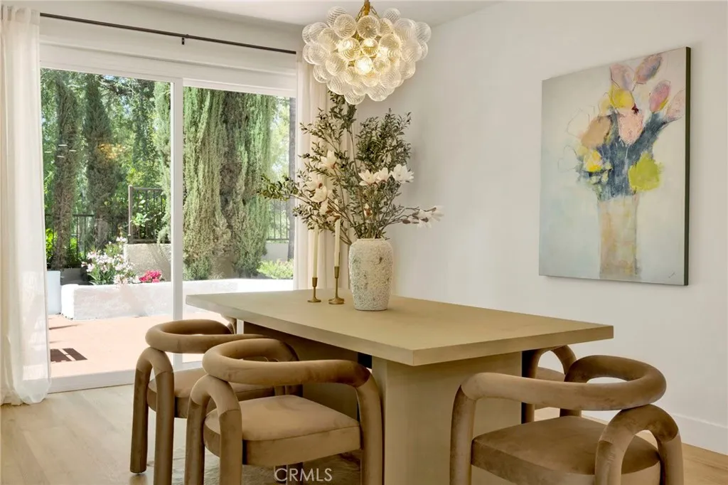 Calabasas, California 91302, United States, 3 Bedrooms Bedrooms, ,3 BathroomsBathrooms,Residential,Active,141242