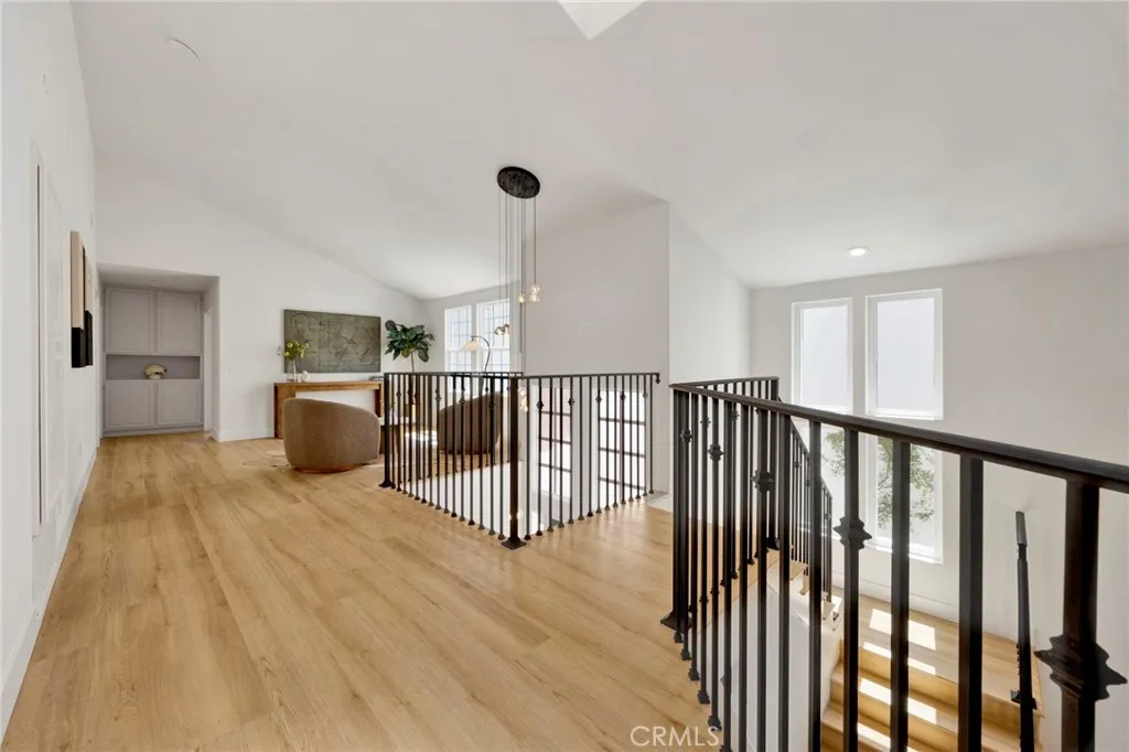 Calabasas, California 91302, United States, 3 Bedrooms Bedrooms, ,3 BathroomsBathrooms,Residential,Active,141242