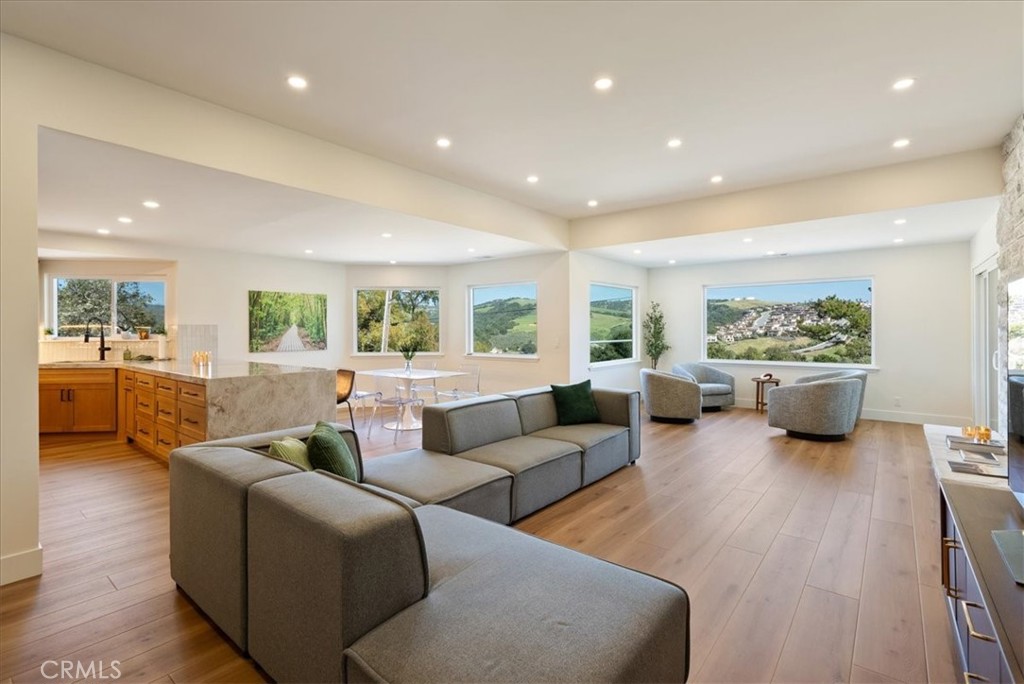 PROPERTIES 220 Selma