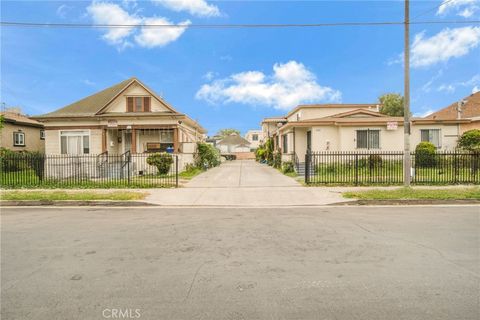 Photo of 886 E 43rd Place, Los Angeles, CA 90011 (MLS # SB26085259)