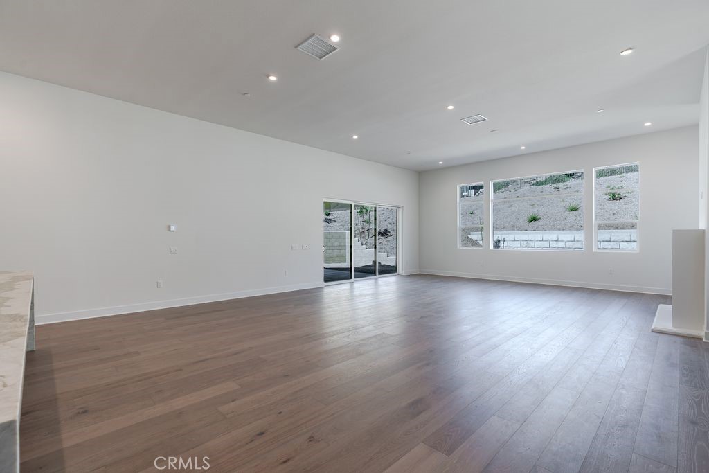 Properties 4 749 Via Arezzo Place