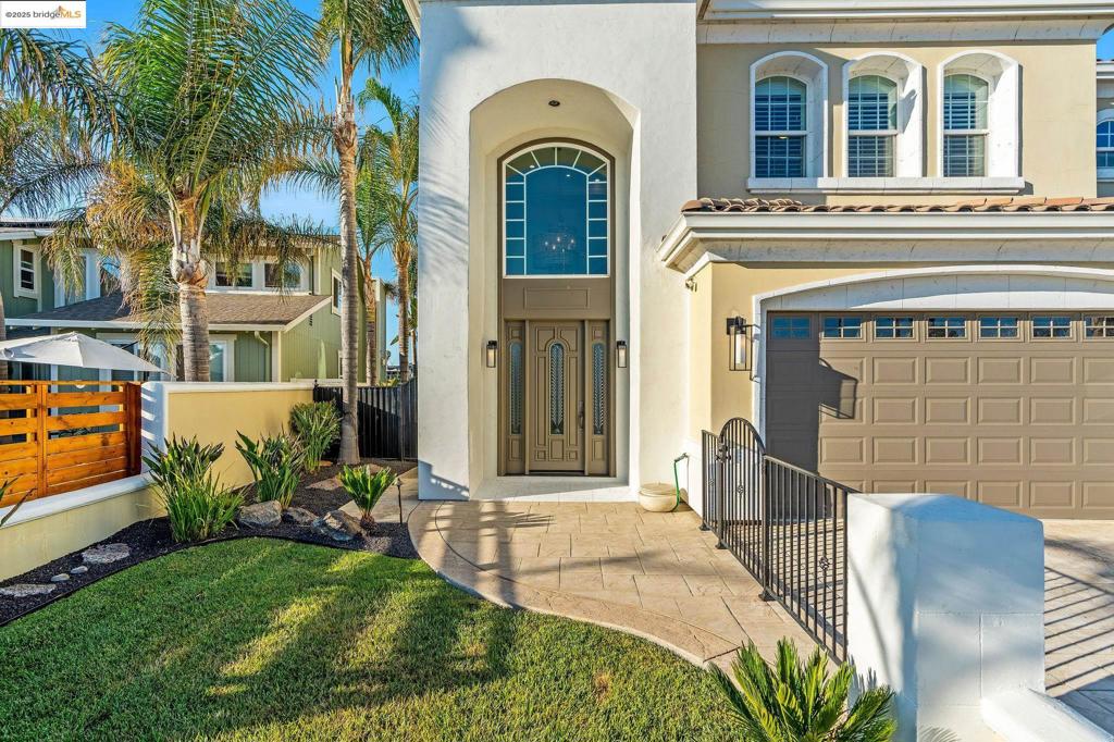 5055 Cabrillo Pt