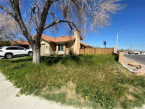 Photo of 3217 E Avenue S1, Palmdale, CA 93550 (MLS # SR26055204)