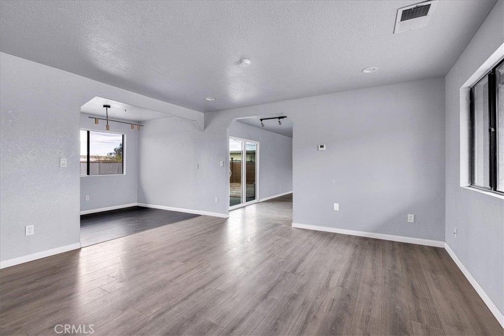 74354 Cottonwood Drive