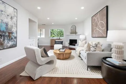 MLS: ML82045432